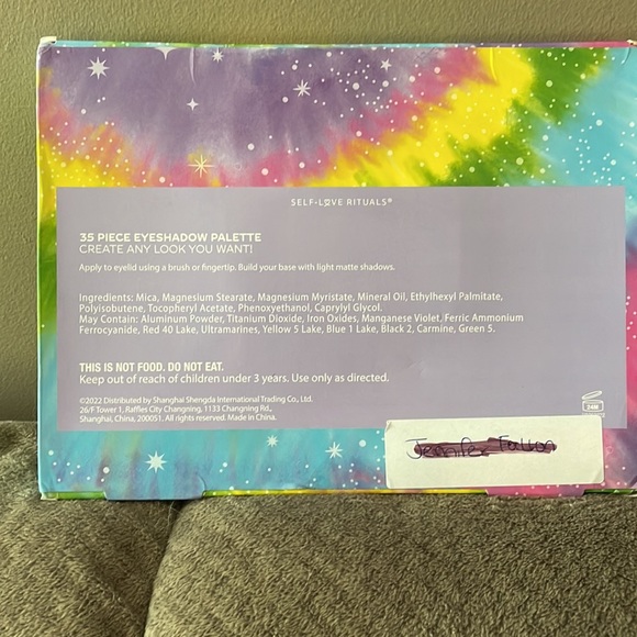 New never used Eyeshadow Palette with 35 Colors - Picture 2 of 2